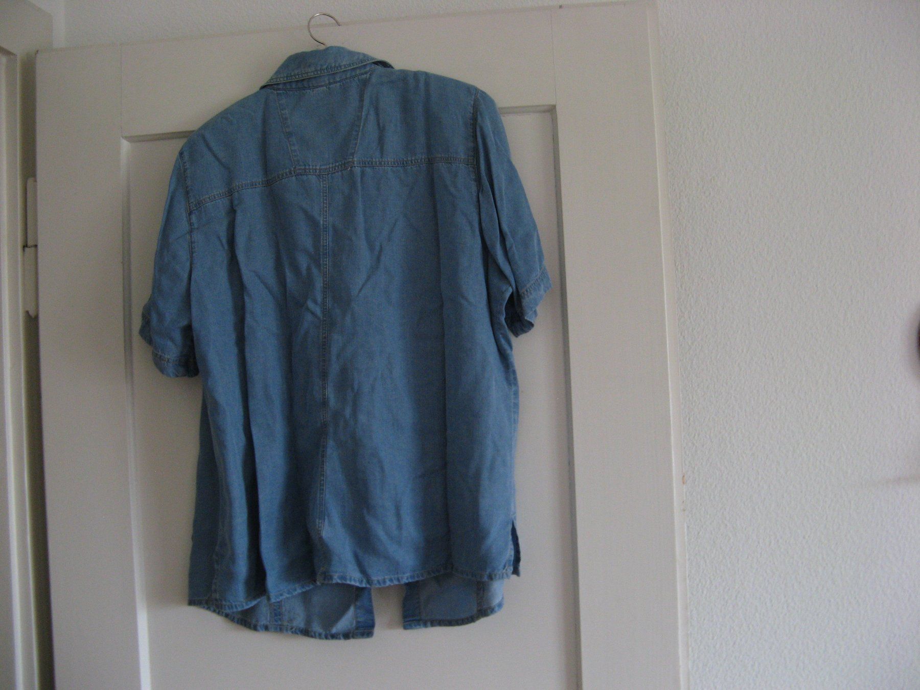 Blusen: Bluse Gr. 46, von FER – Gebraucht aus Zürich von apil 2