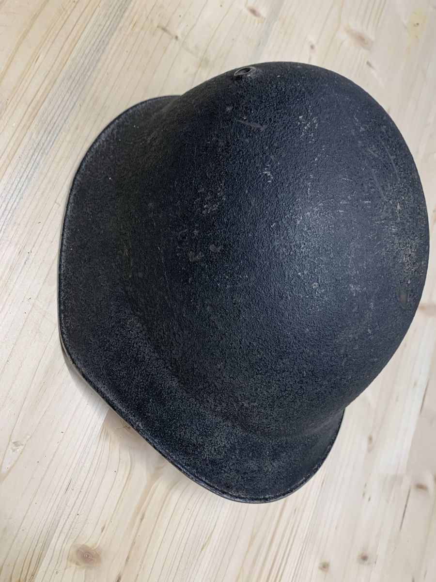 Uniformi & Effetti personali: Stahlhelm 🪖 CH Militär – Usato da Grüningen venduto da Matyi21
