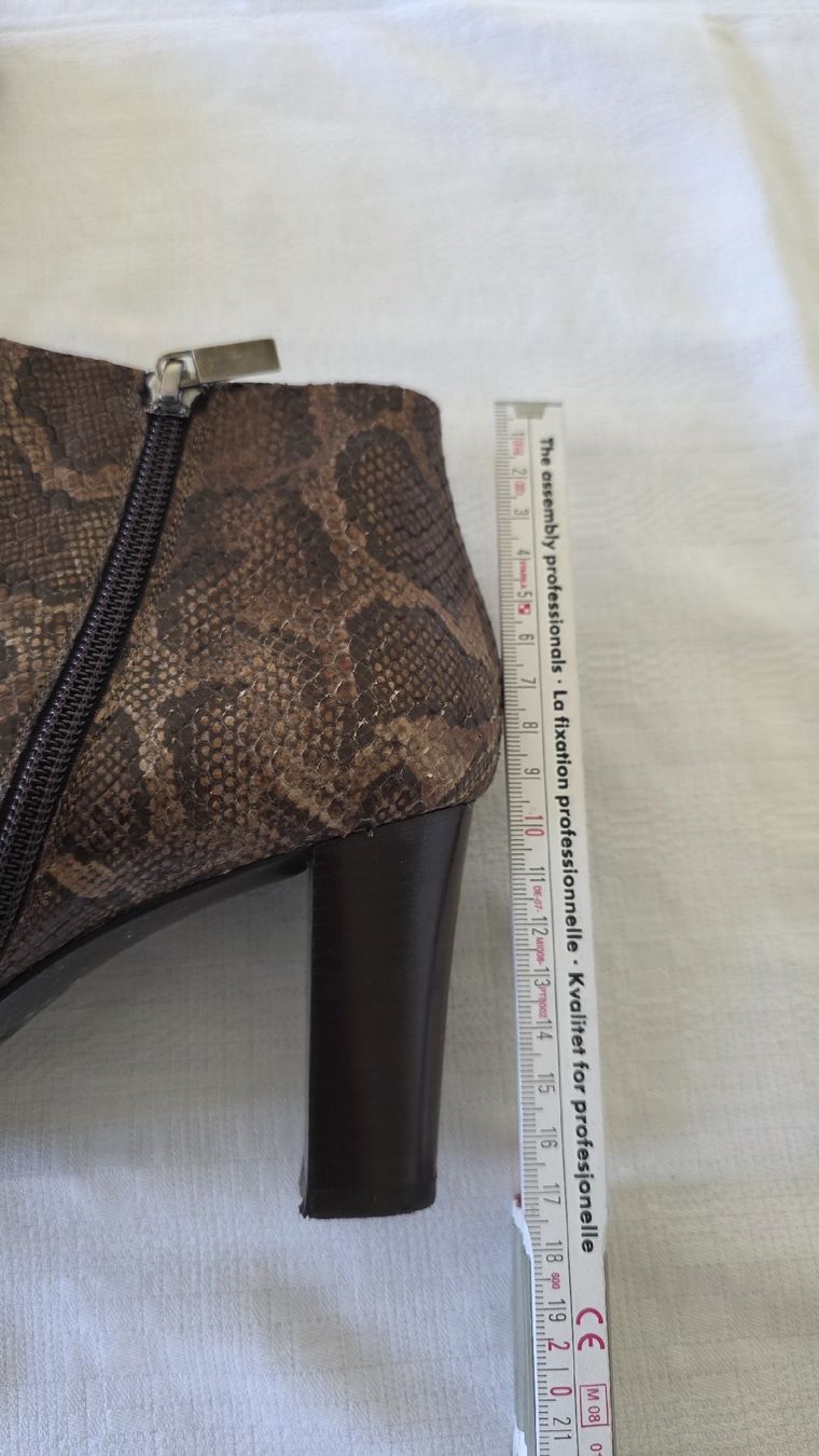 Scarpe da donna: Wunderschöne Stiefeletten von "GiorM Firenze" Gr. 39.5 – Usato da Schneisingen venduto da backstore24 4