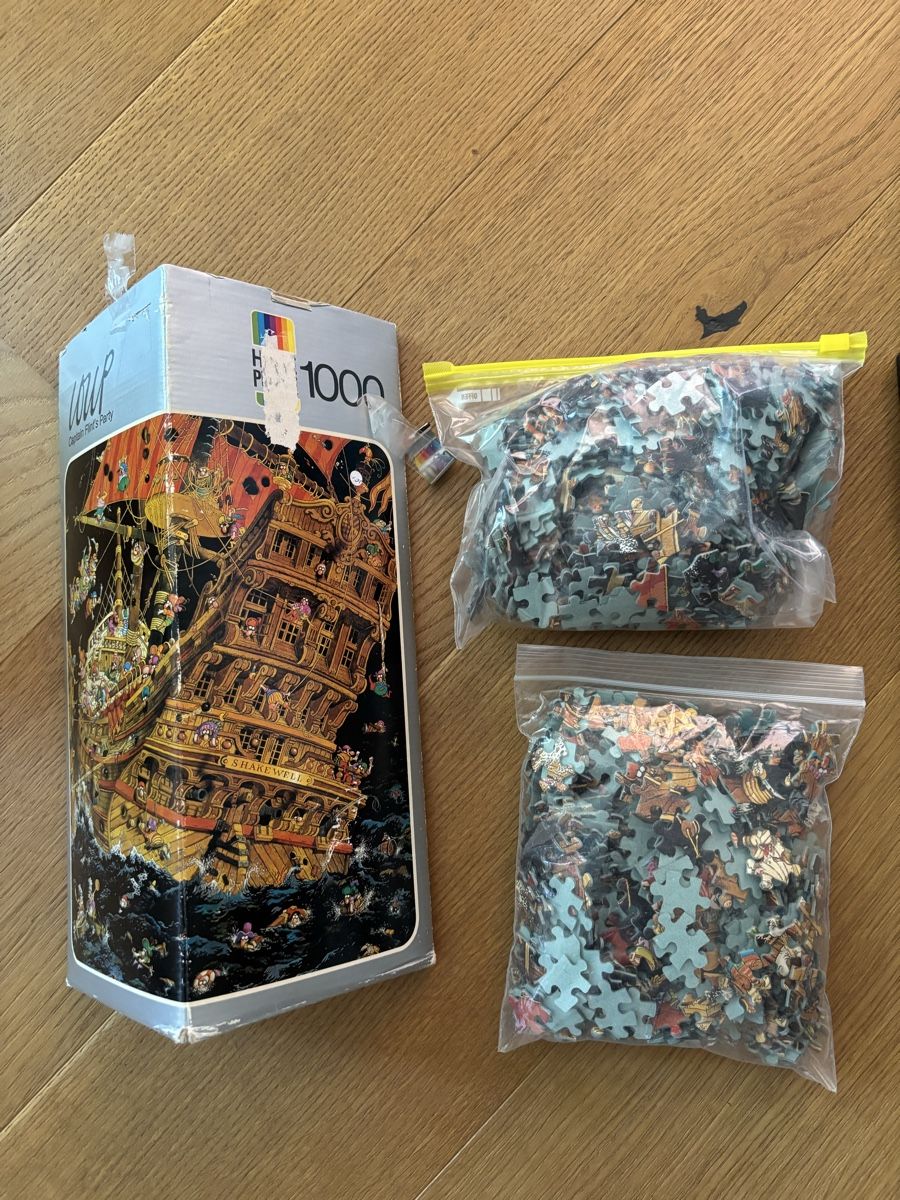 Heye Puzzle: Heye Puzzle Captain Flint's Party  – Usato da Würenlos venduto da Ashley24 3