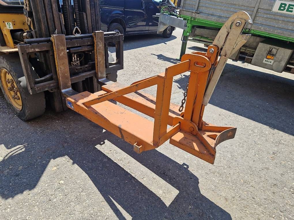 Carrelli elevatori e a forche: Fassklammer für Stapler – Usato da Hochdorf venduto da Honauer89
