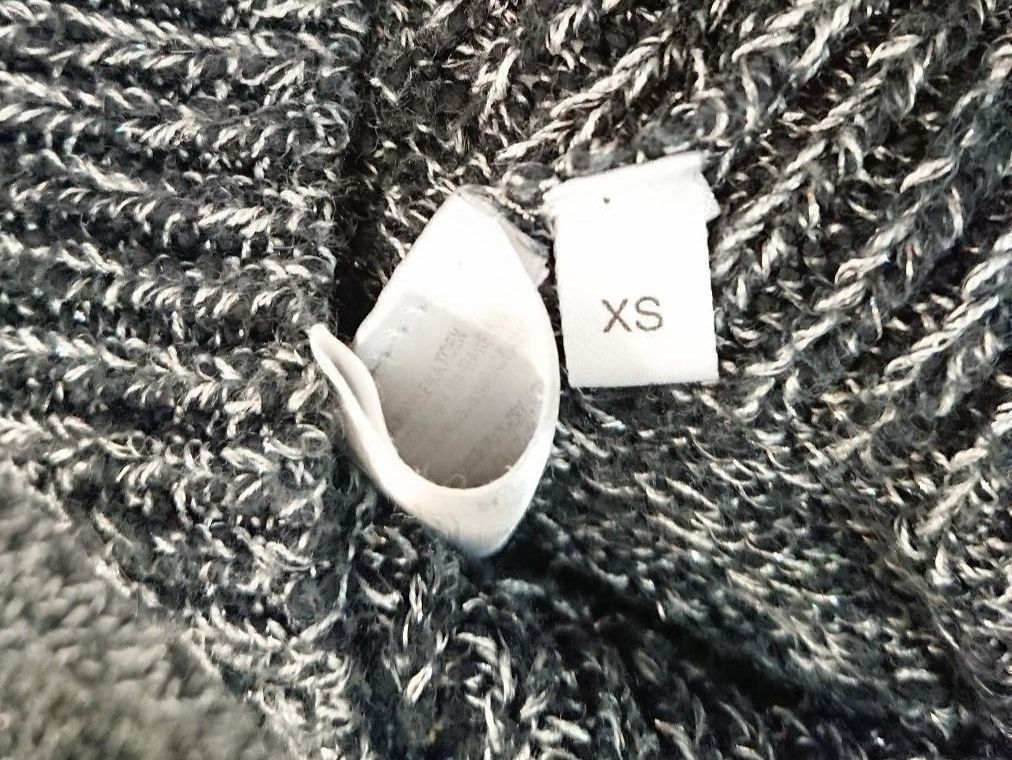 C&A Maglioni & Felpe: Damen Pullover Yessica C&A Gr. XS Blau mit Glitzerfäden – Usato da Hallau venduto da CHACLA 4