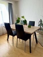 4 Stühle aus Kunstleder für‘s Esszimmer