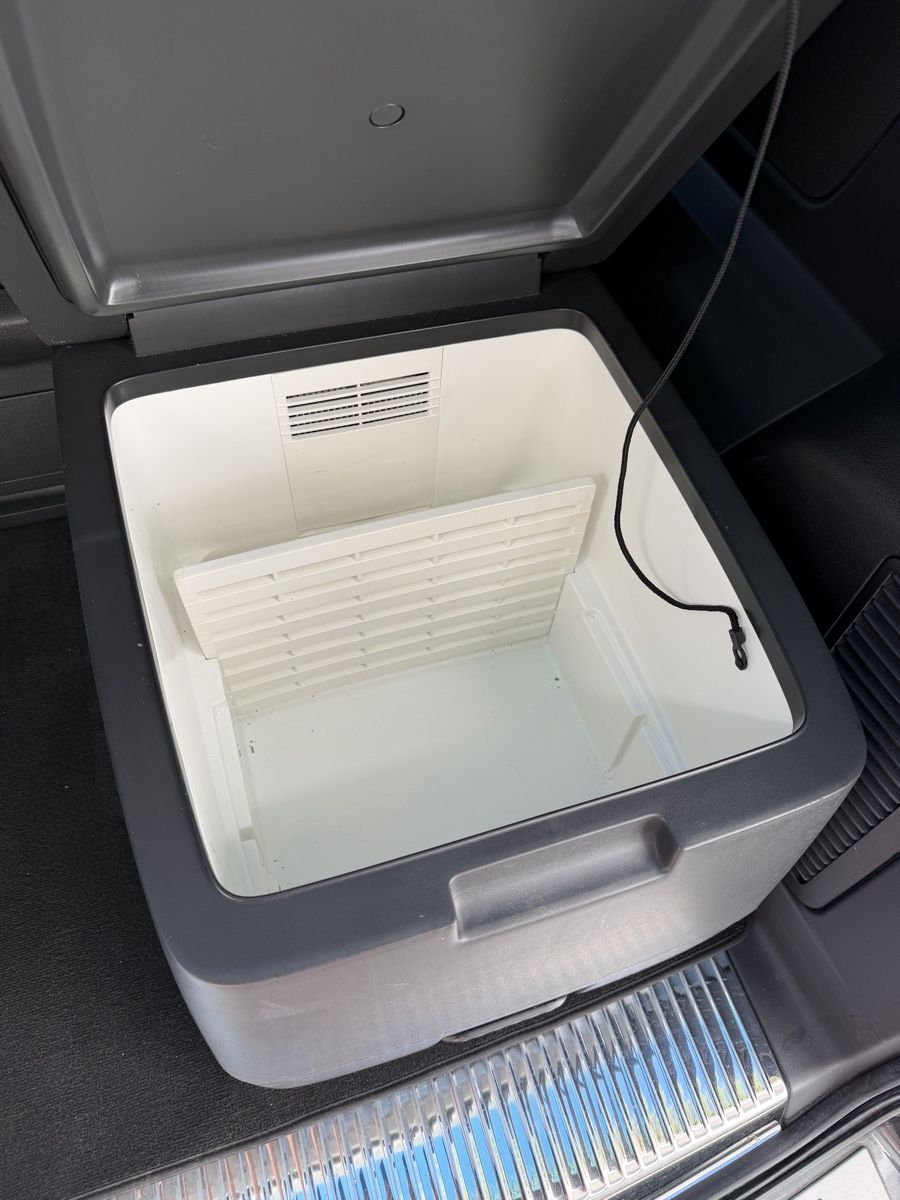 Kühlschränke & Kühlen: Original Volkswagen Kühl- und Warmhaltebox – Gebraucht aus Grenchen von Ps04 1