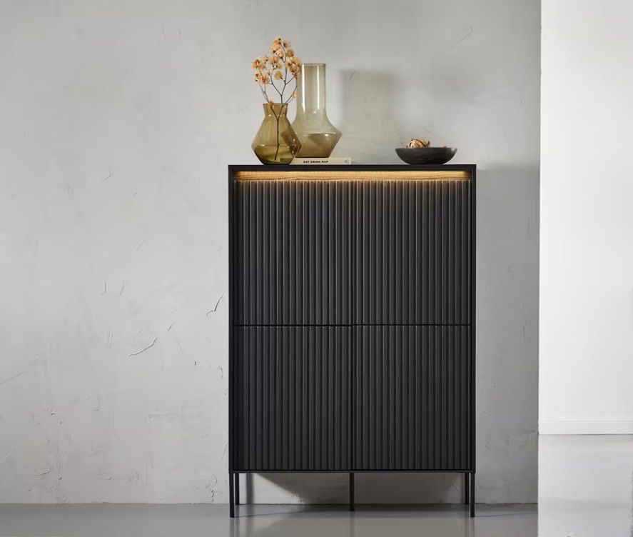 Schränke: Highboard – Neu (gemäss Beschreibung) aus Dübendorf von sto_l9bn