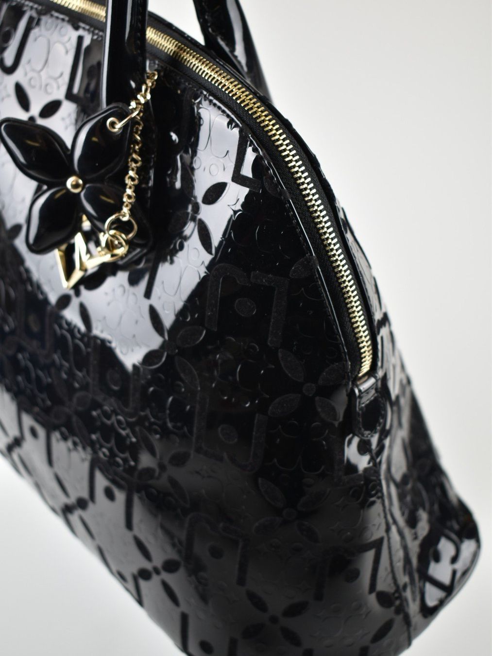 Liu Jo Borse da donna: Liu Jo Handtasche, Lack / Samtdetails – Usato da Nürensdorf venduto da 2ND_STORY 4