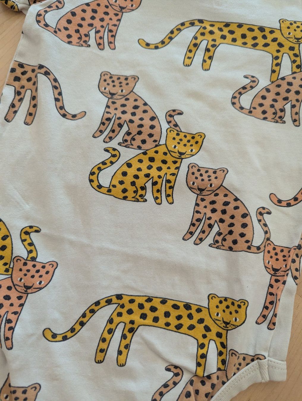 Biancheria intima: LINDEX Body mit Leopardenmuster Grösse 86 – Usato da Uster venduto da petches 4