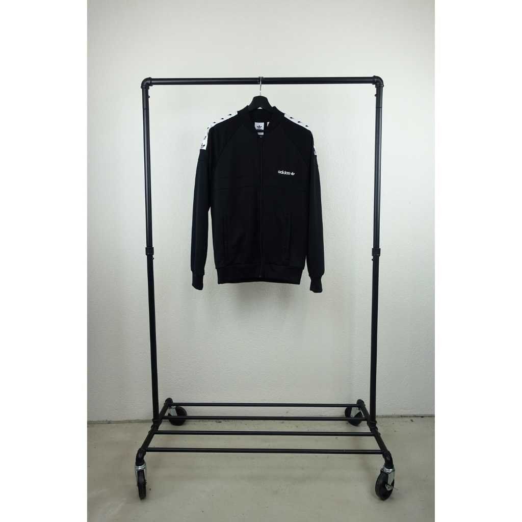 Adidas Giacche: Adidas Jacke Vintage Grösse M – Nuovo (secondo la descrizione) da Bülach venduto da secondo. 1