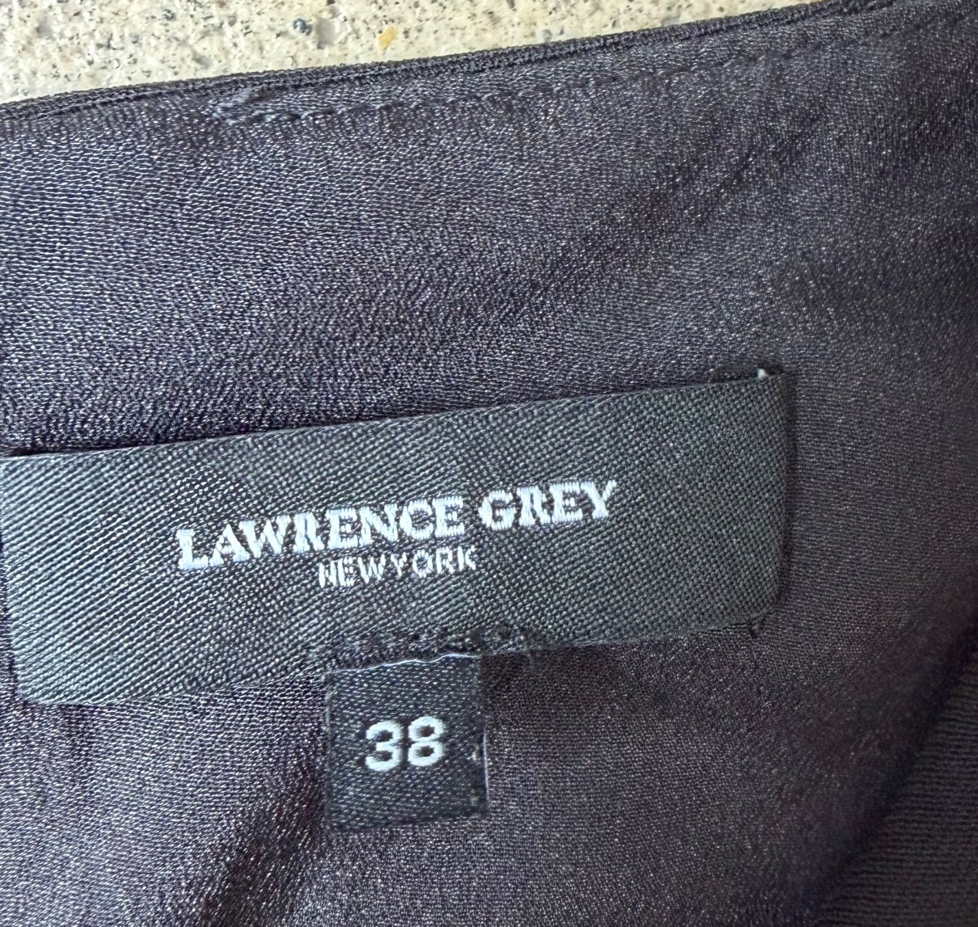 T-shirt: LAWRENCE GREY Shirt 🖤 – Usato da Zürich venduto da ClosetQueen 8