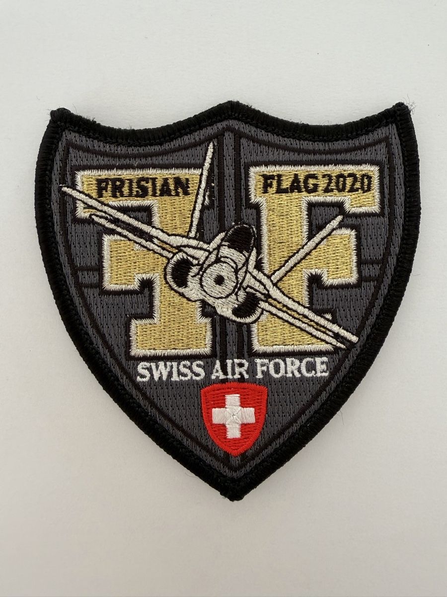 Schweizer Armee Plaketten & Abzeichen: Fighter Squadron 11 Frisan Flag 2020 patch  – Gebraucht aus Chamoson von Lio_Rey
