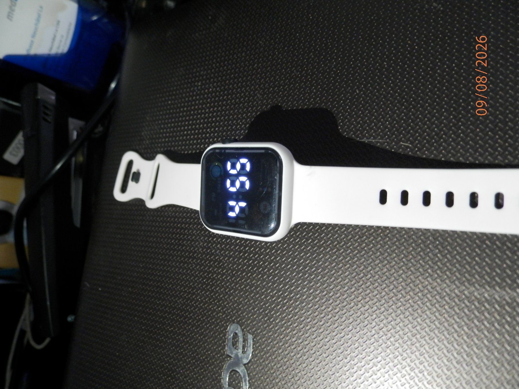 Orologi: Montre digital effet connecté – Nuovo (secondo la descrizione) da Gals venduto da Vivelesencheres