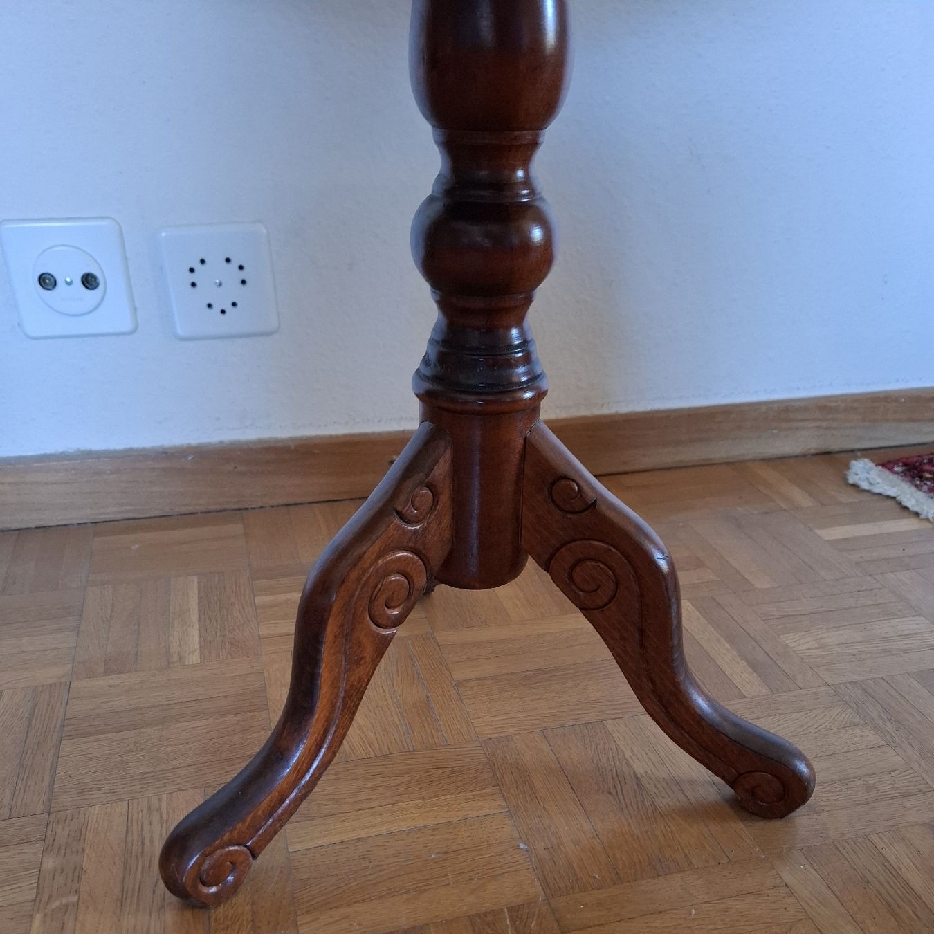 Tische: Beistelltisch / Holztischlein – Gebraucht aus Reinach BL von Malin20 2
