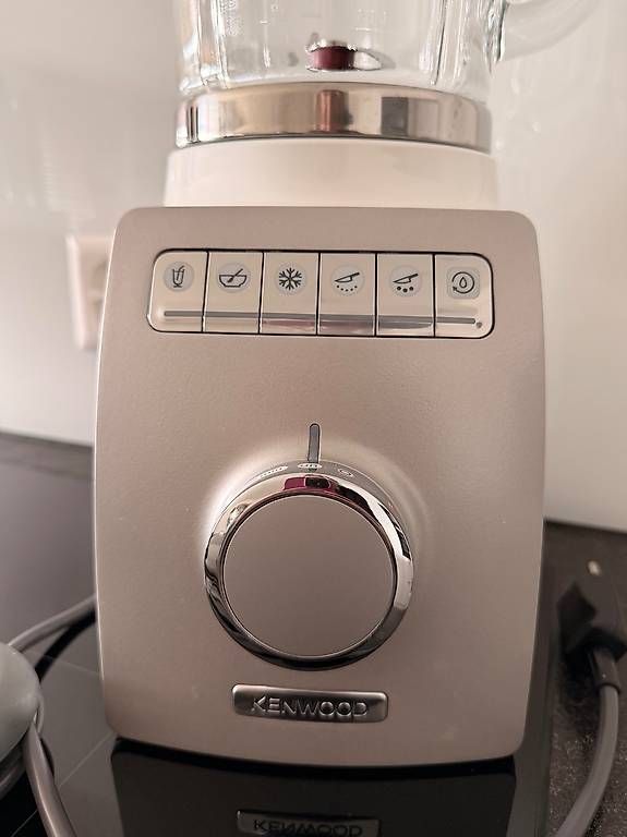 Kenwood Elettrodomestici da cucina: Kenwood Küchenmixer – Usato da Adligenswil venduto da ecirtaeb74 2