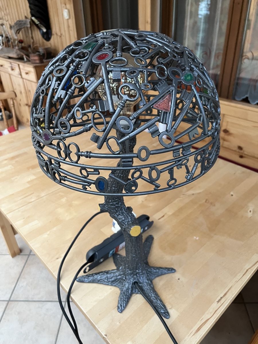 Lampade: Lampe aus Schlüssel – Usato da Reigoldswil venduto da Gora5 3
