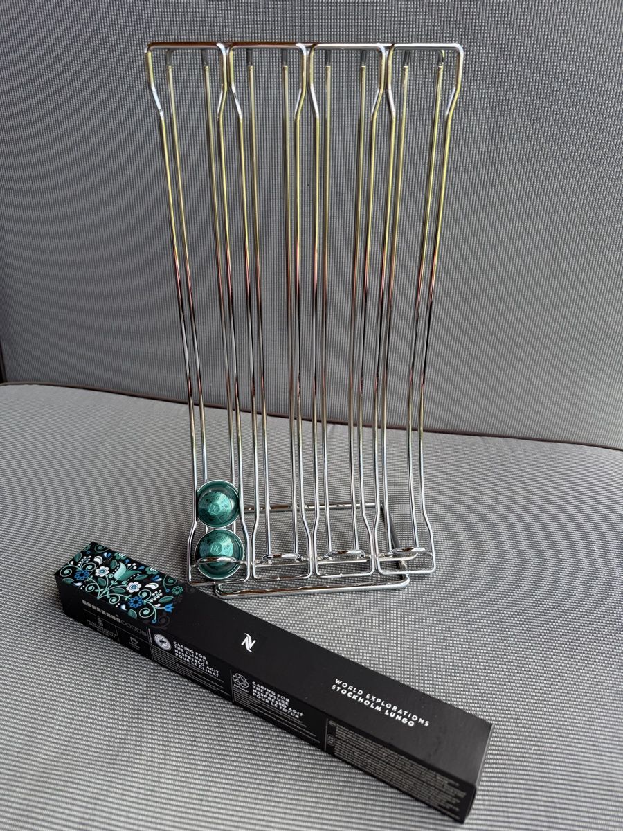 Autres articles pour la maison: Nespresso Kapsel Ständer  – D'occasion à Horw par nightwalker3