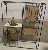 Étagère murale décorative en métal noir - Rangement stylé
