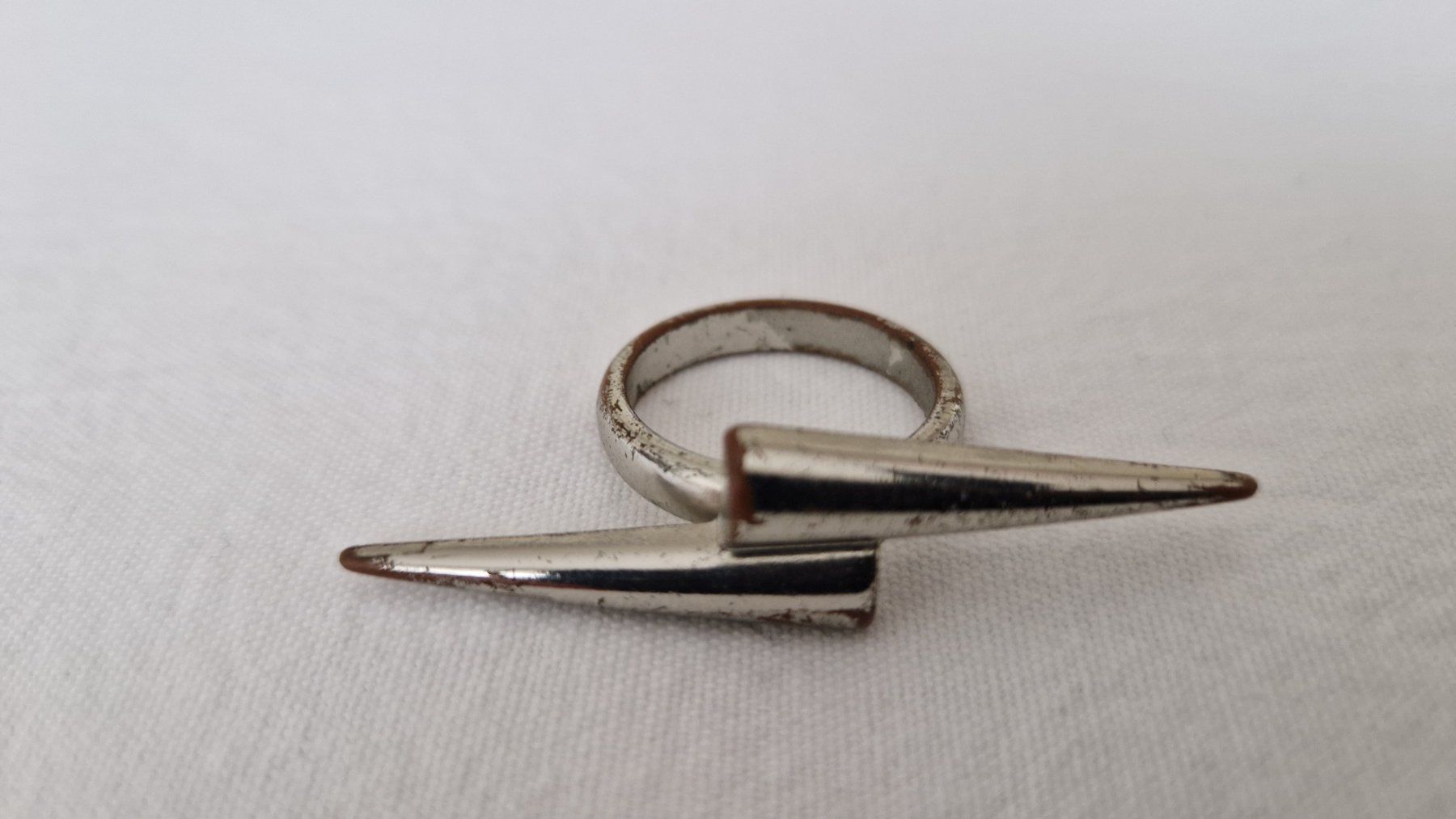 Anelli: Ring im Industrial Style, Silberfarben – Usato da Laufen venduto da nostalgie0811
