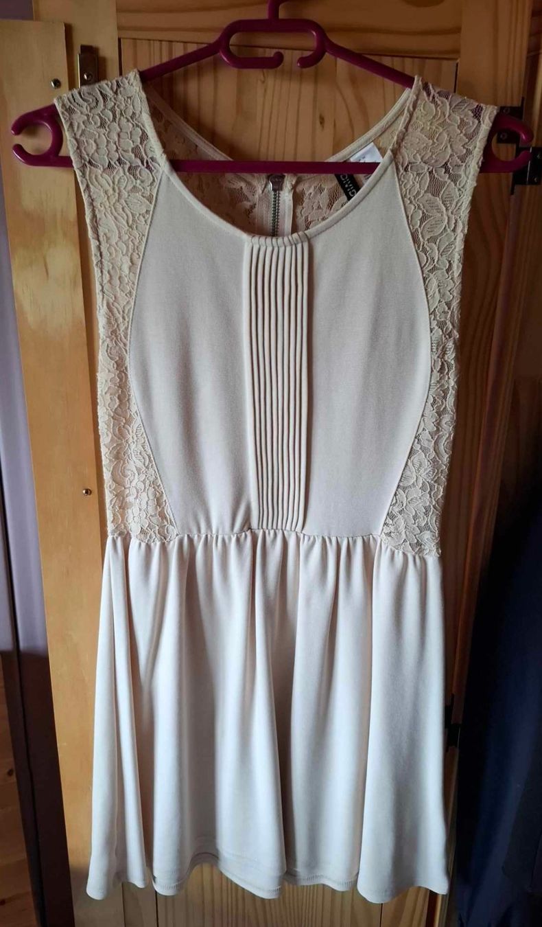H&M Vestiti: Robe avec dentelle Divided – Usato da Arnex-sur-Orbe venduto da kprt