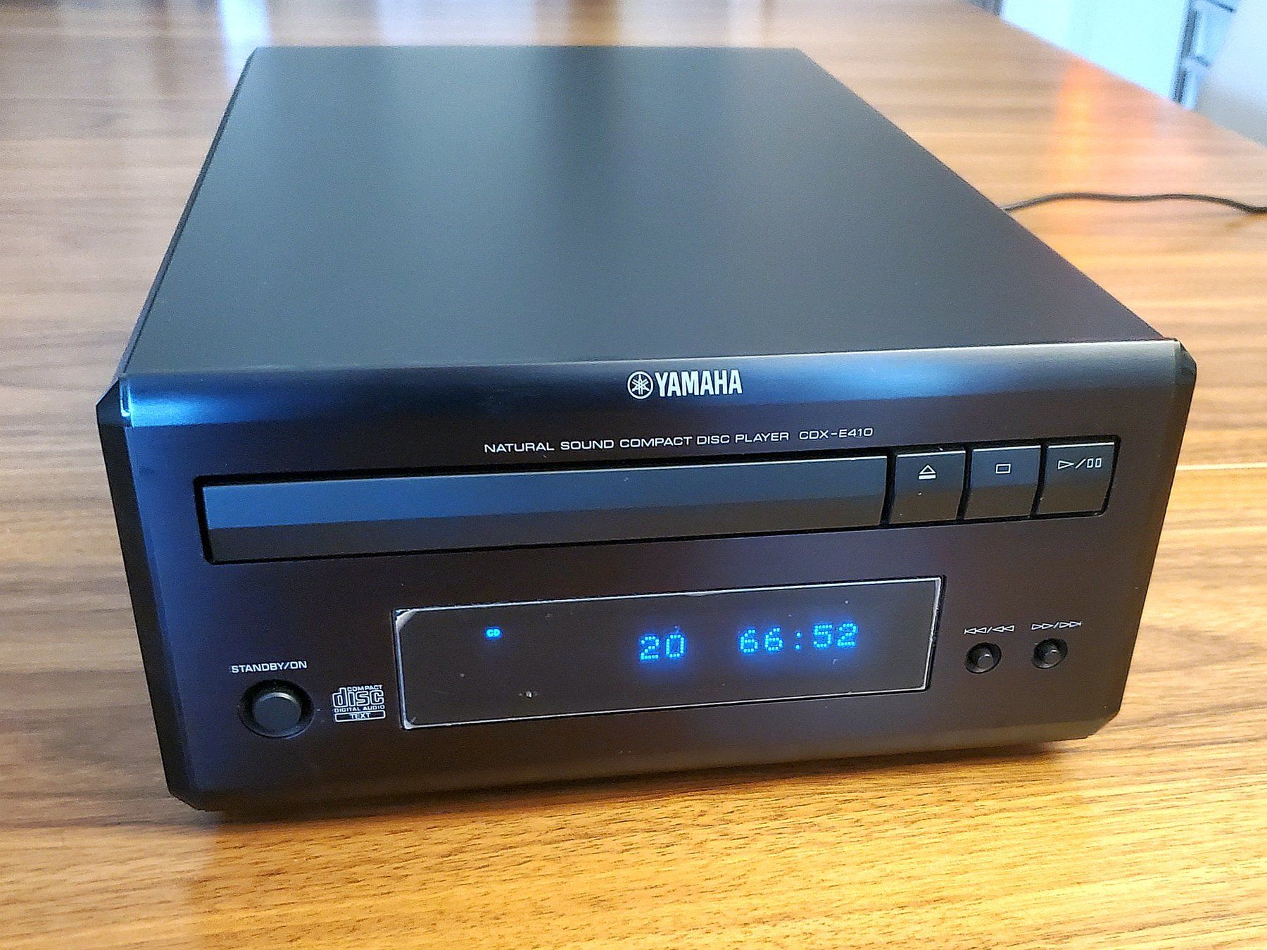 CD: CD-Player Yamaha "PianoCraft" CDX-E410 – Usato da Gersau venduto da DoN.Roger 1