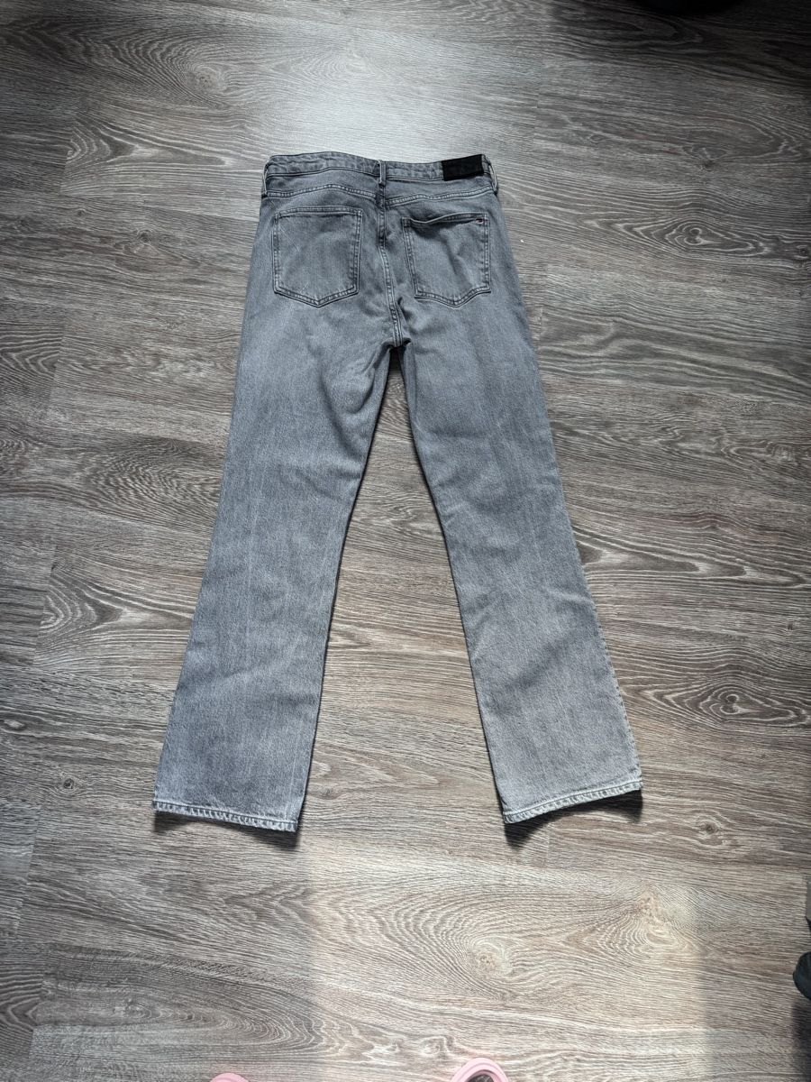 Jeans: Jeans Tommy Hilfiger – Gebraucht aus Windisch von Mordio 1