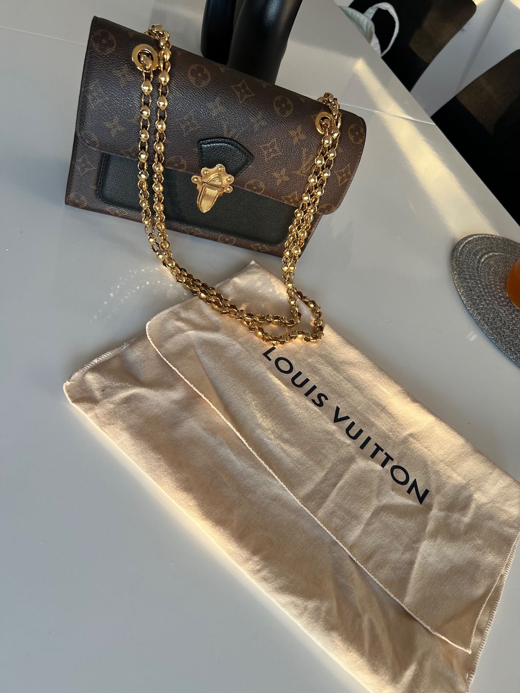 Louis Vuitton Borse da donna: Sac Louis Vuitton, modèle Victoire – Usato da Epalinges venduto da luc_25zt 5