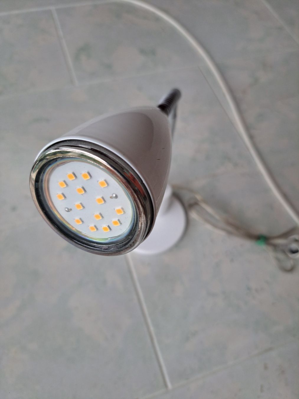 Lampade: Tischleuchte LED – Usato da Pfäffikon ZH venduto da Valsangiaccomo 5