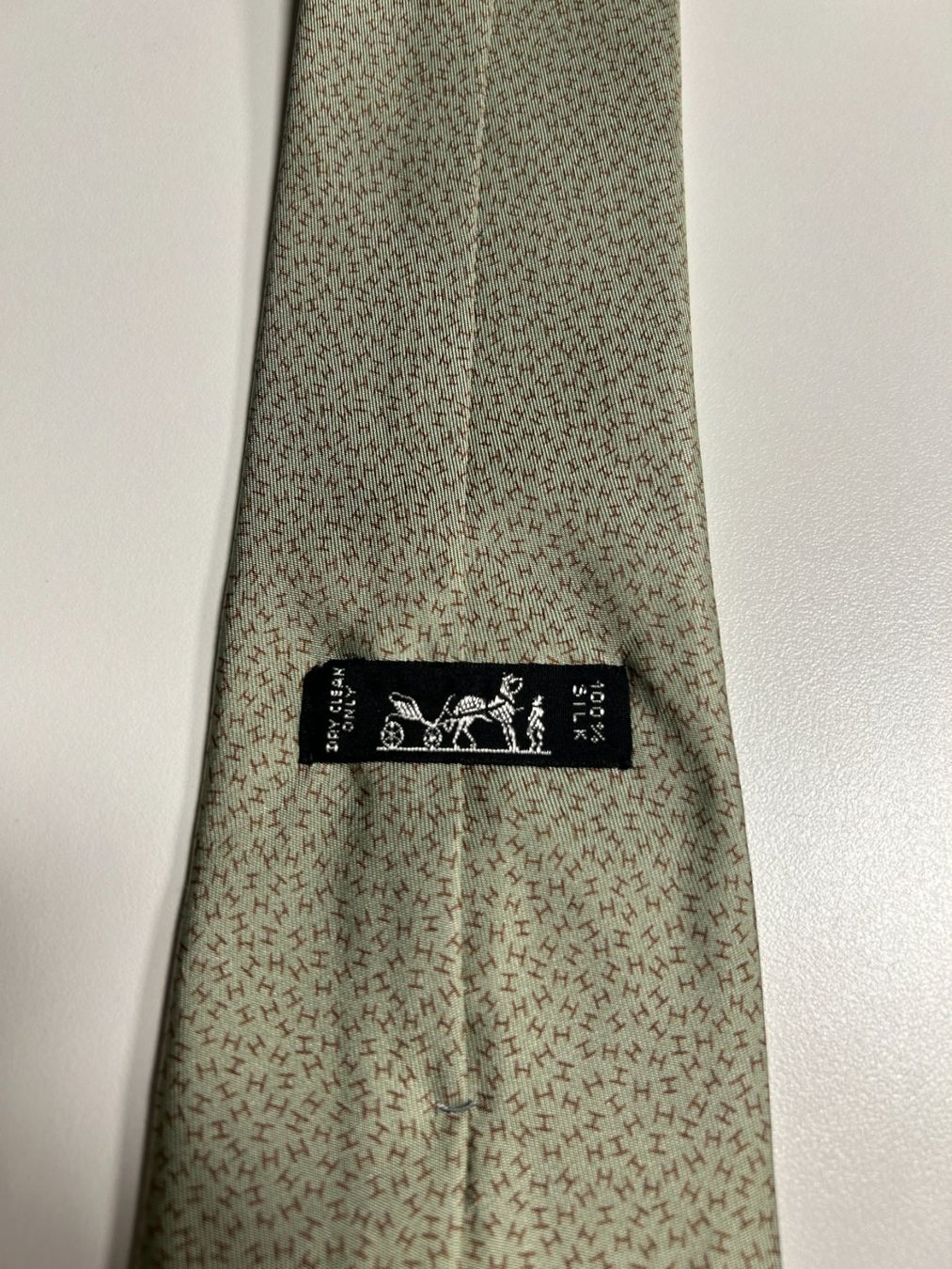 Hermès Cravatte: Hermès Soup H' Krawatte – Nuovo (secondo la descrizione) da Bern venduto da kurtikobolt74 2