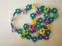 Buntes Blumen-Collier, handgemacht,