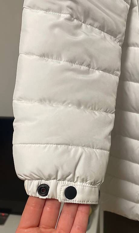 Giacche: Weisse Superdry Winterjacke – Usato da Eschenbach SG venduto da ang_bqf5 1