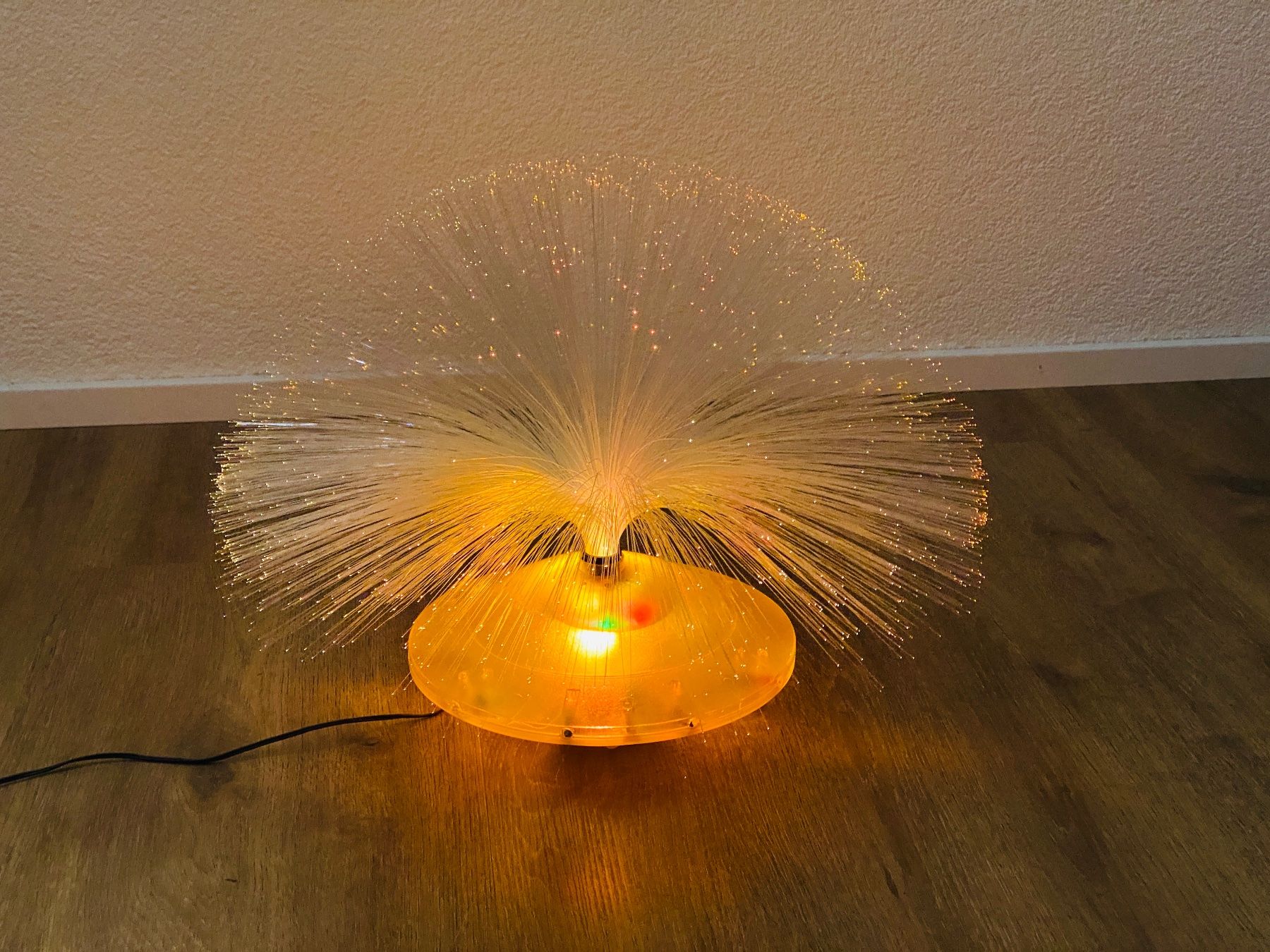 Lampen: Glasfaser Tischlampe Gelb – Neu (gemäss Beschreibung) aus Oberlunkhofen von D.Fisch