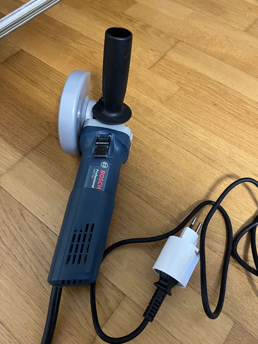 Tutte le macchine: Winkelschleifer Bosch Professional GWS 750 – Usato da Biel/Bienne venduto da dam_fr2b 2