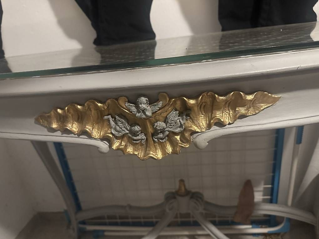 Tische: Disgnertisch Gold – Neu und originalverpackt aus Opfikon von Nilay89 1