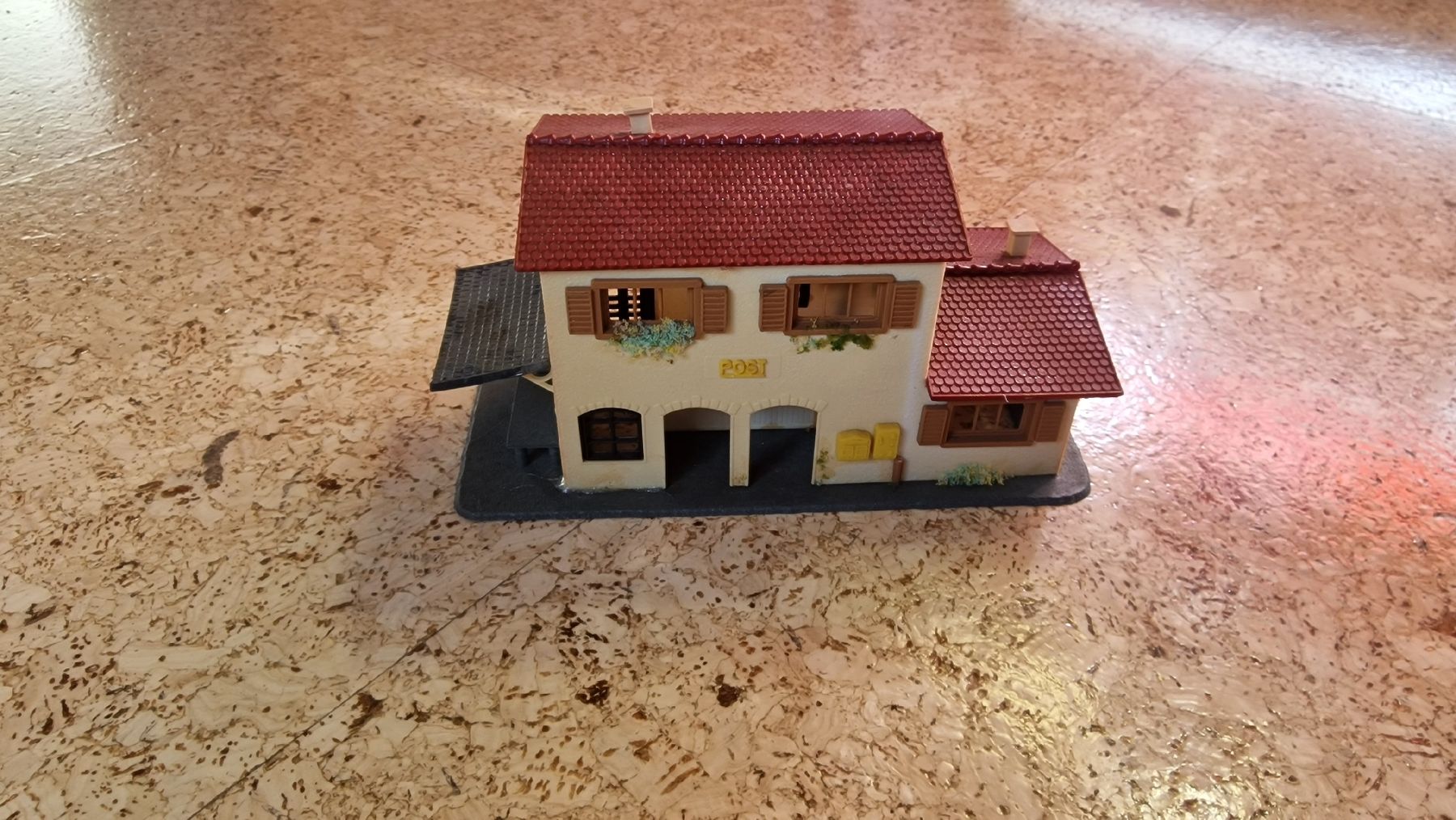 Modelleisenbahnen: Altes Postgebäude H0 – Gebraucht aus staefa von hagenbuch01