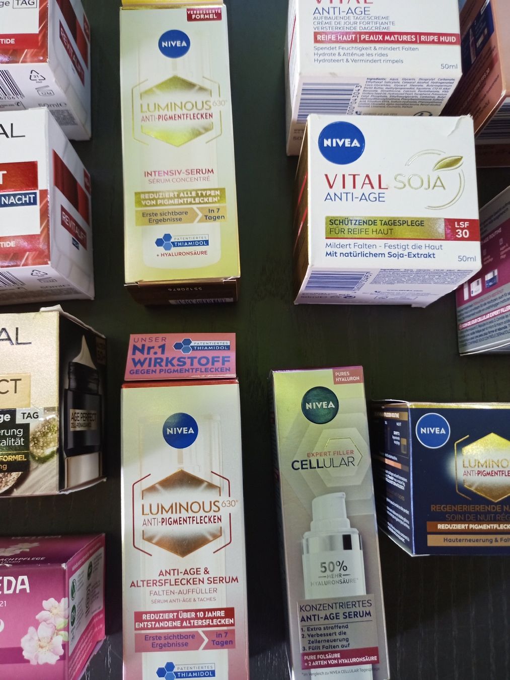 L'Oréal Cura del viso: Gesicht Creme – Nuovo e nell'imballaggio originale da Winterthur venduto da mal_k2wv 3