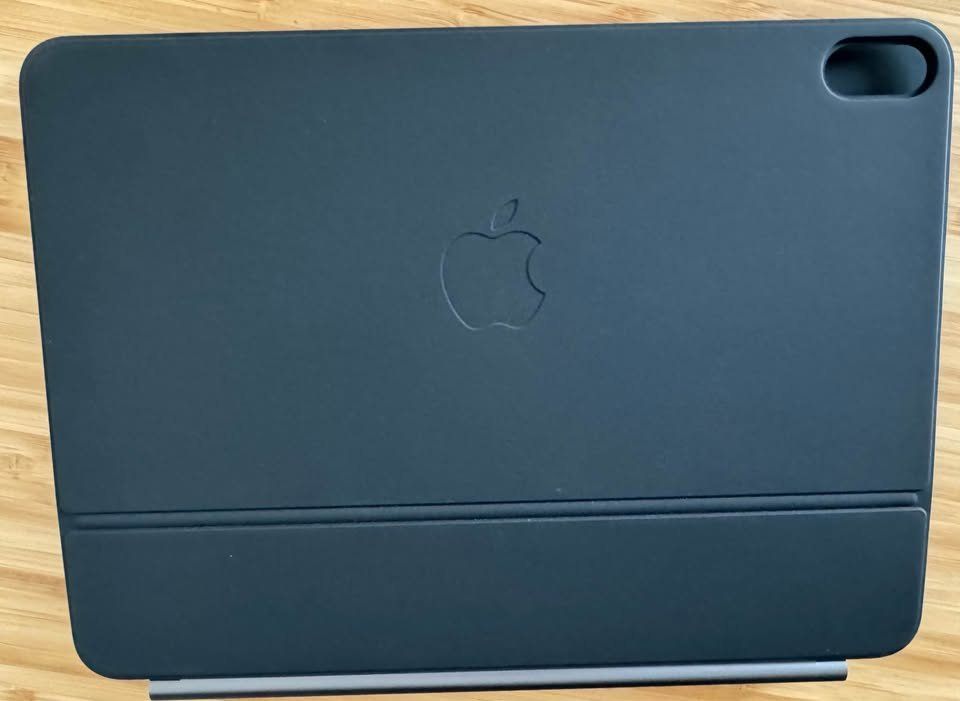 Apple Tastiere: iPad Magic Keyboard (Black) – Nuovo (secondo la descrizione) da Rotkreuz venduto da Daina 2