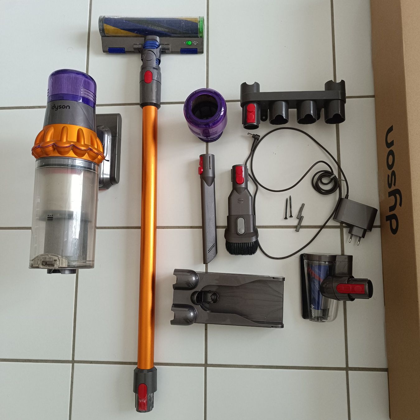 Dyson Aspirapolveri & Accessori: Dyson V15 Detect Absolute – Usato da Altdorf SH venduto da Dossenbach