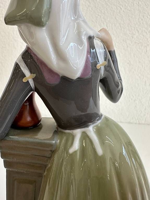 Statuette: Goebel Figur Giulia 1986 W Germany – Usato da Obernau venduto da Arche_Noah_Brocki 6