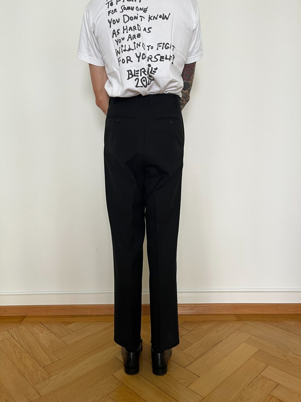 Pantalons: HIGHWAISTED TAILORED PANTS – D'occasion à Zürich par Ankawhi 1