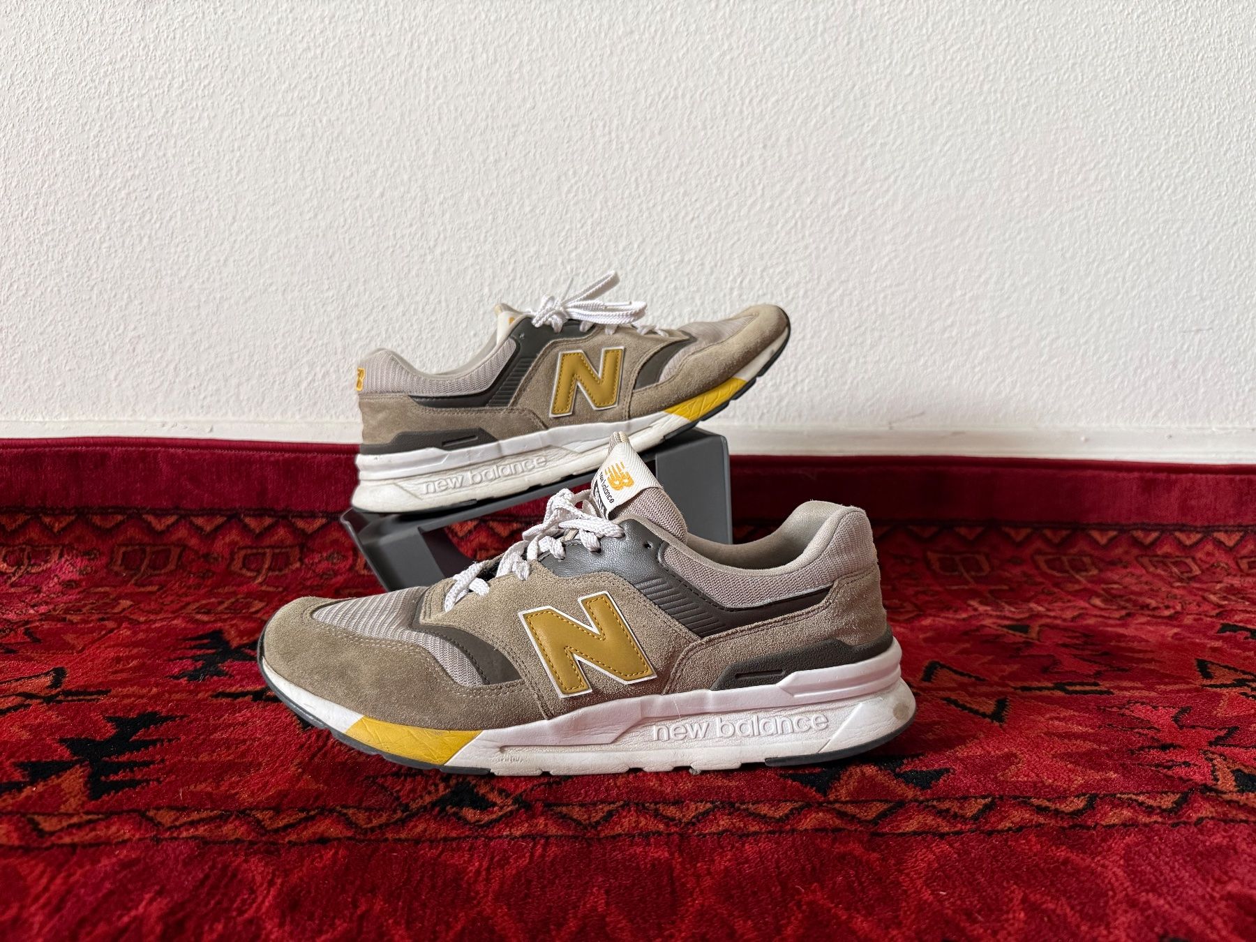 New Balance Chaussures hommes: New balance 997H – D'occasion à Lausanne par Ruche_