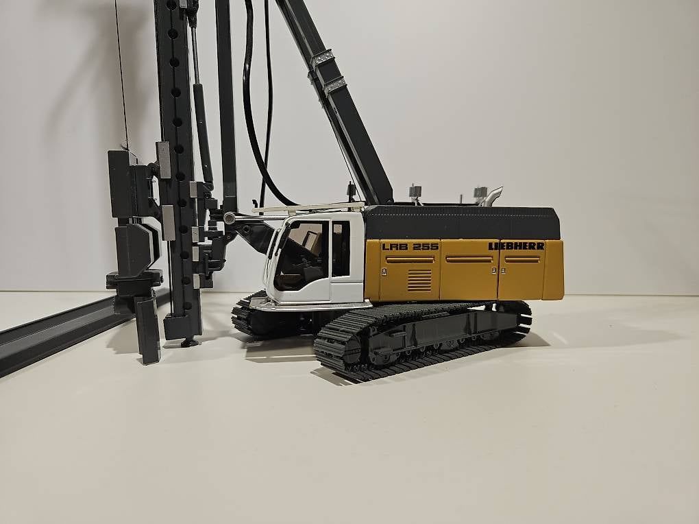 Liebherr Kit di modellismo & Modellini statici: Liebherr LRB 255 1:50 – Usato da Wittenbach venduto da r_e_d87p 3