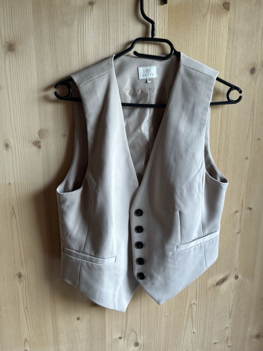 Gilets: Weste Kaffe Beige Grösse 36 – Neuf (Voir description) à Frenkendorf par ana_h7dx