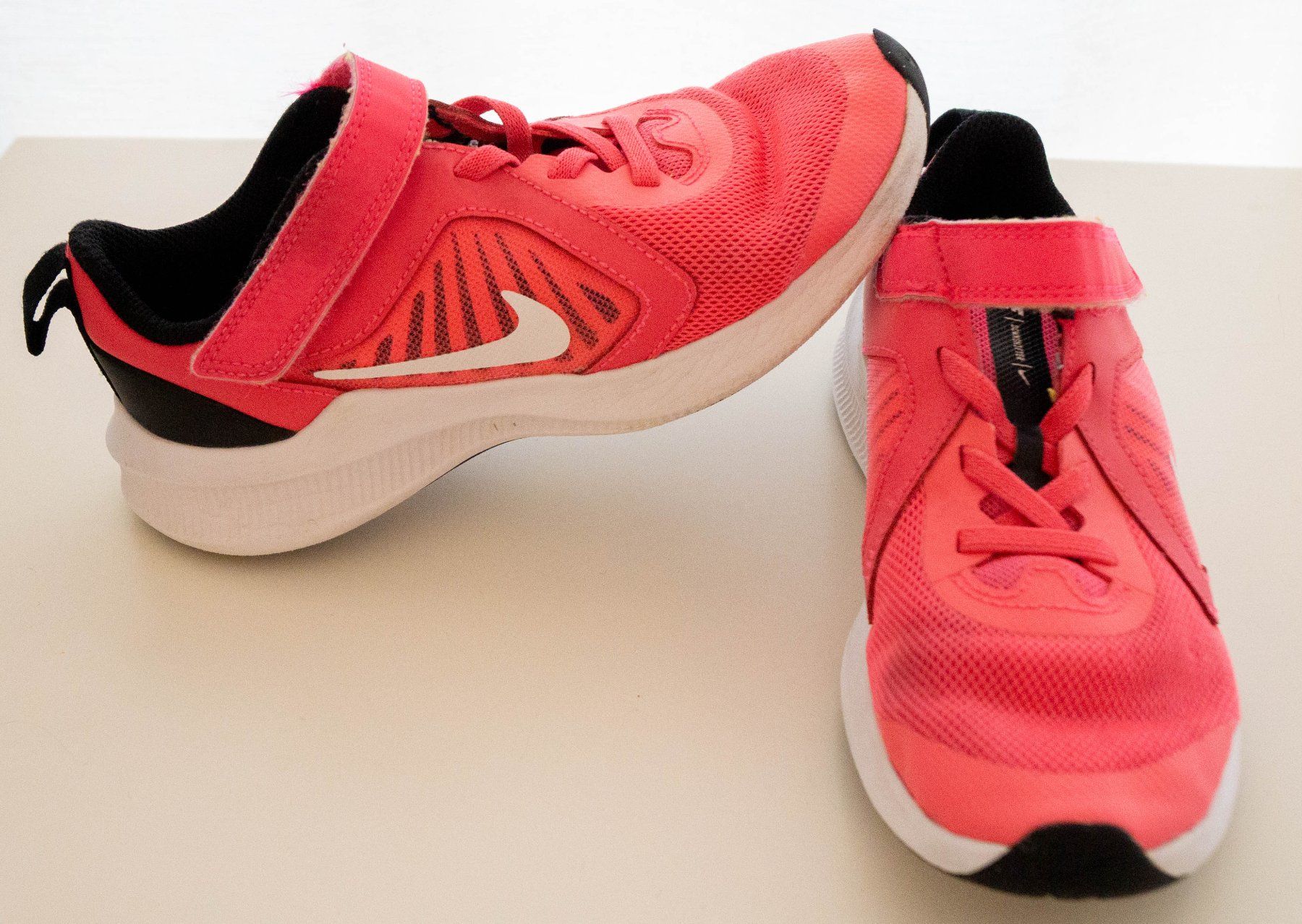 Nike Scarpe per ragazze: Nike Mädchen - Turnschuhe / Sneaker Gr.32 – Usato da Zürich venduto da sambaum 1