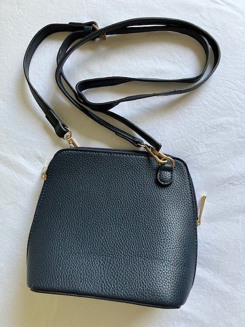 Borse da donna: Kleine Schultertasche neu – Nuovo (secondo la descrizione) da Solothurn venduto da ikebana9 1