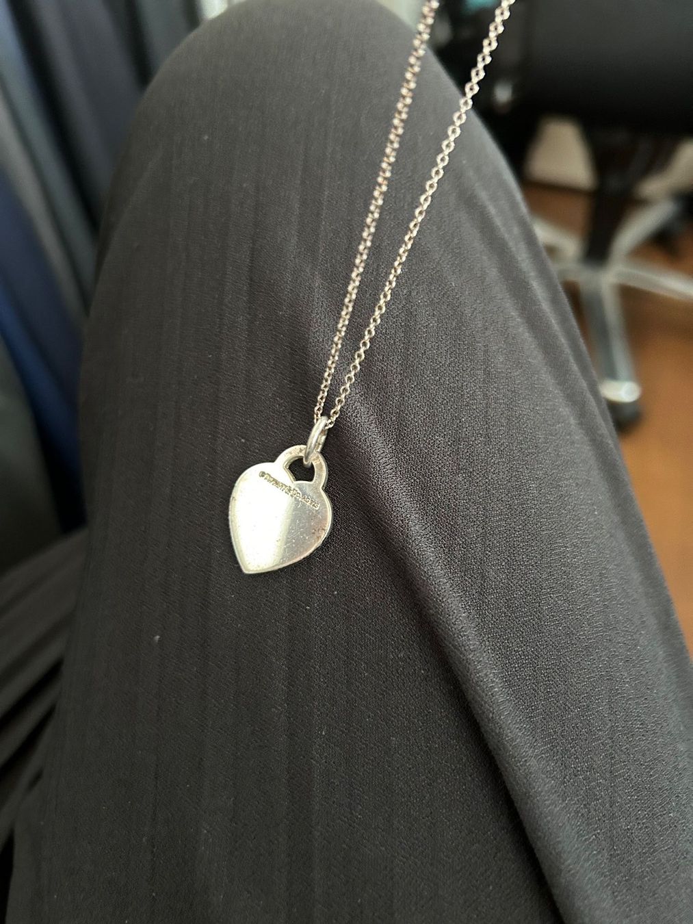 Tiffany & Co. Catenine: Tiffany Kette lang mit Herzanhänger – Usato da Schwyz venduto da lookatit 1