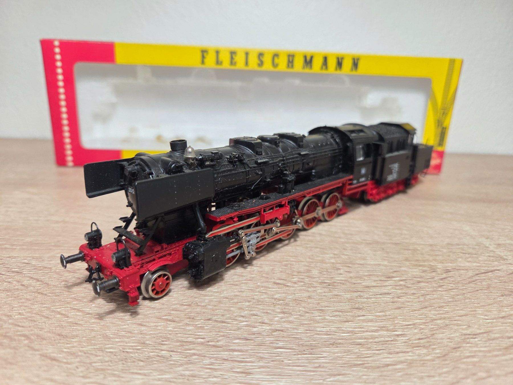 Fleischmann Modellini di ferrovie: Fleischmann 4363 Dampflok BR 50 DB H0 – Usato da St-Aubin-Sauges venduto da Lo_Go 3