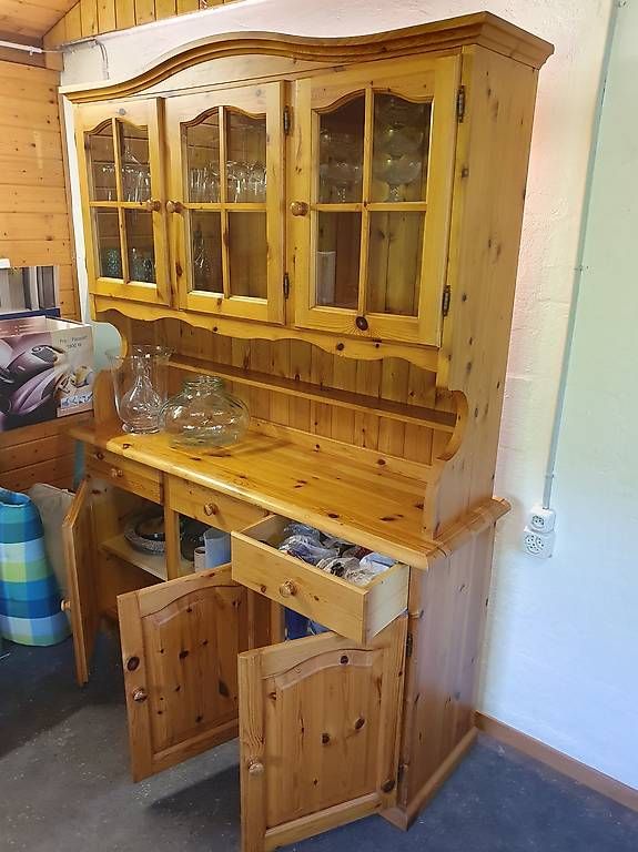 Büffets: massiver buffetschrank – Gebraucht aus Nidau von jul_6tpv 2