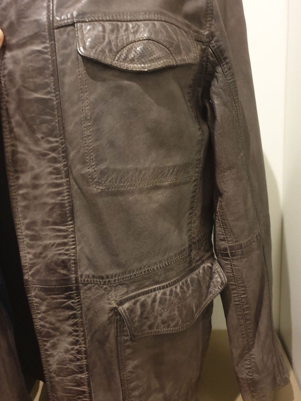 Giacche: TRAPPER LEDERJACKE ROBERTO    Gr. M / 50 – Nuovo e nell'imballaggio originale da Zürich venduto da LIQUIDATOR.CP 1