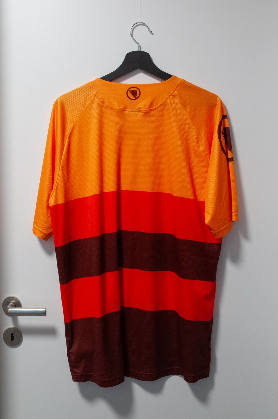 Endura Canottiere & Pantaloni: Endura SingleTrack Core Radtrikot, Grösse XL – Usato da Bonstetten venduto da Tadeusz_K 1