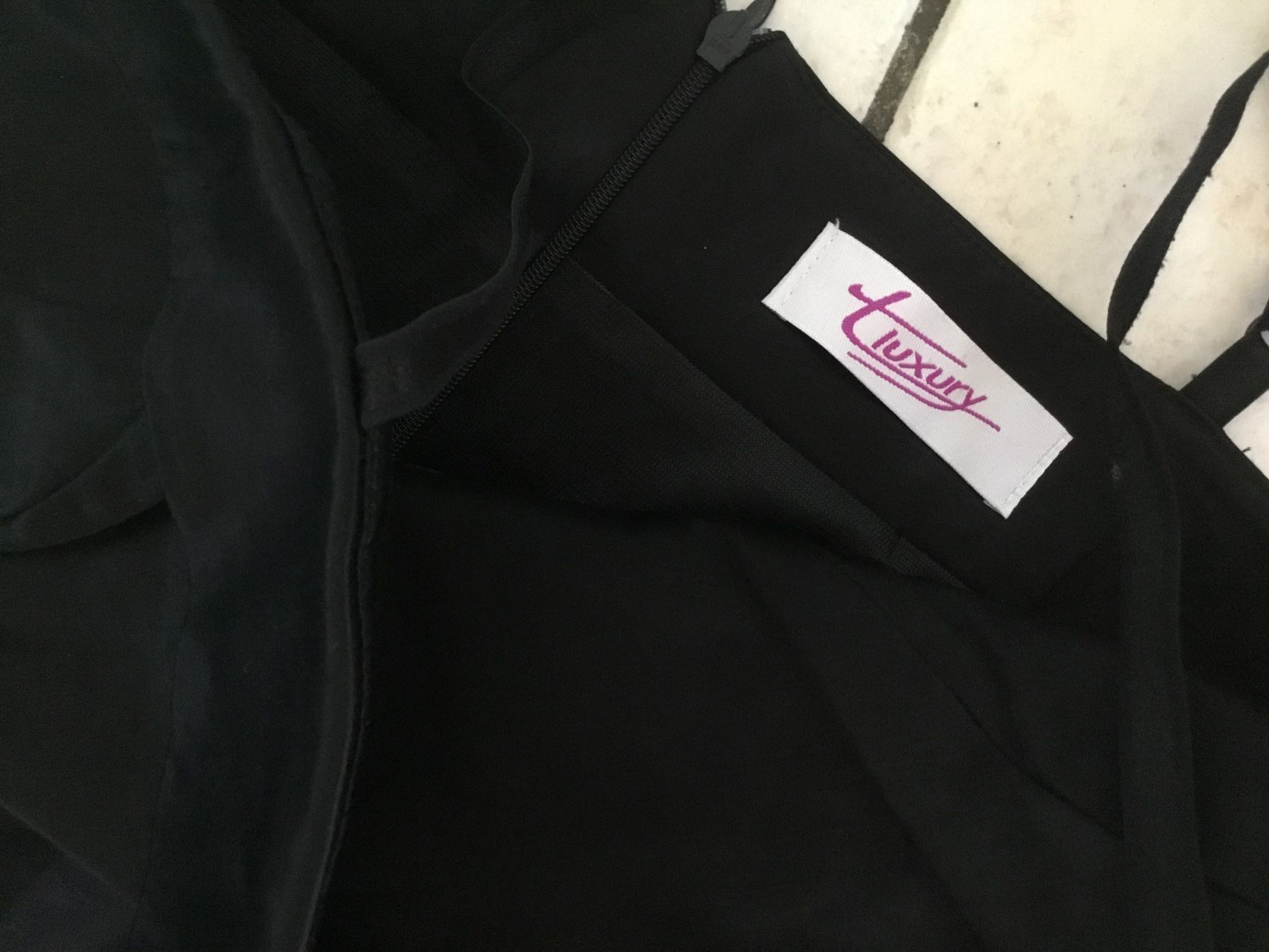 Robes: Schwarzes Cocktail Kleid Gr.36 – D'occasion à Obergerlafingen par cabo4 2