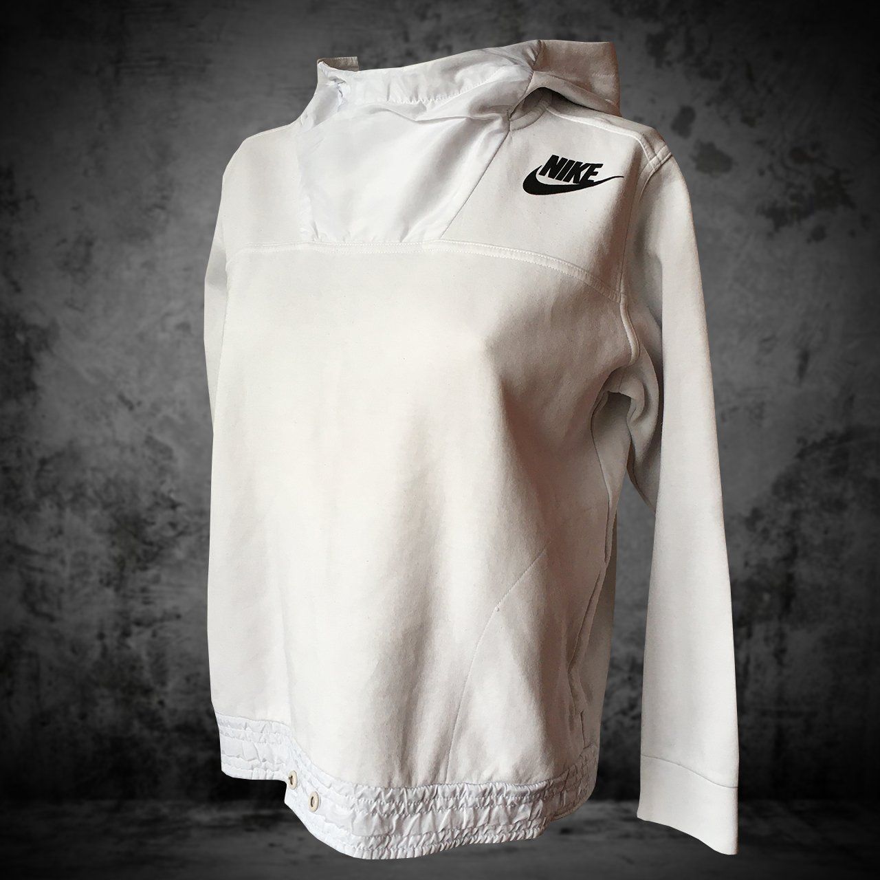 Nike Pullover & Sweatshirts: Pull Nike White Women L – Gebraucht aus Genève von ang_7j7j